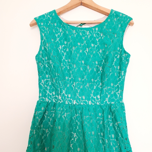 En Focus Studio green lace dress - Picture 3 of 8